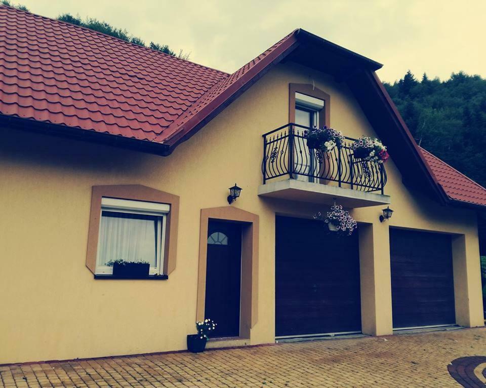 362 - Apartment *